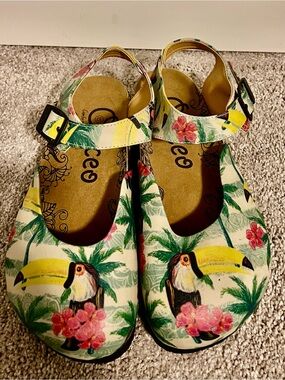 Calceo Toucan Floral Mary Jane Sandals EU 37 (US 6.5-7.0) Cork Footbed NWOT
